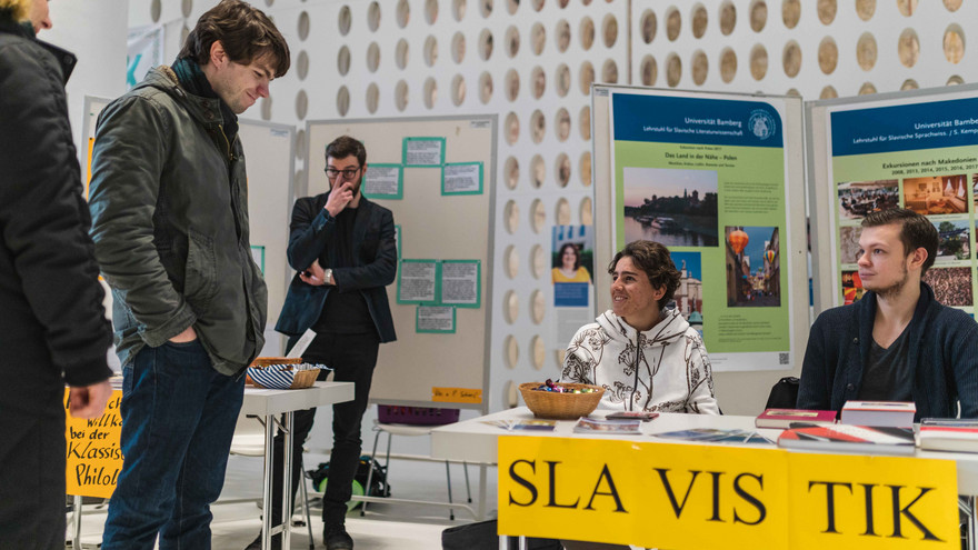 Messestand zum Studiengang Slavistik