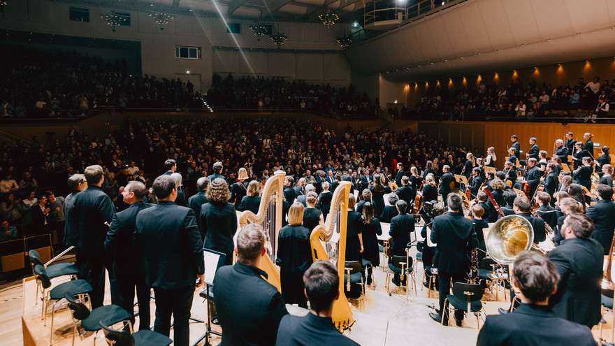 Musiker*innen erhalten Applaus